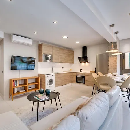 Luxury Alcazaba By Nagoa Homes Малага