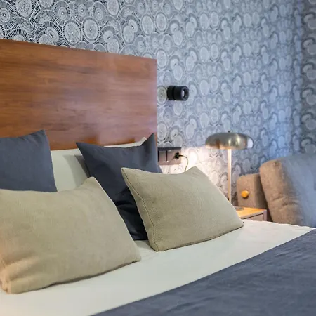 Luxury Alcazaba By Nagoa Homes Малага