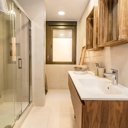 Luxury Alcazaba By Nagoa Homes Apartment *