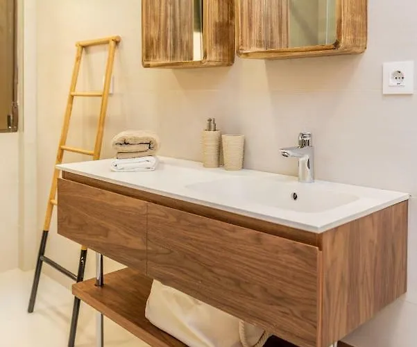 Luxury Alcazaba By Nagoa Homes Apartment *