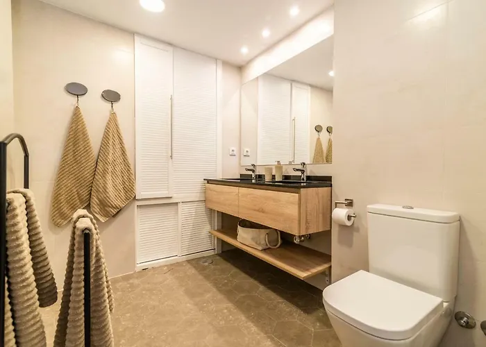 Luxury Alcazaba By Nagoa Homes Apartment *