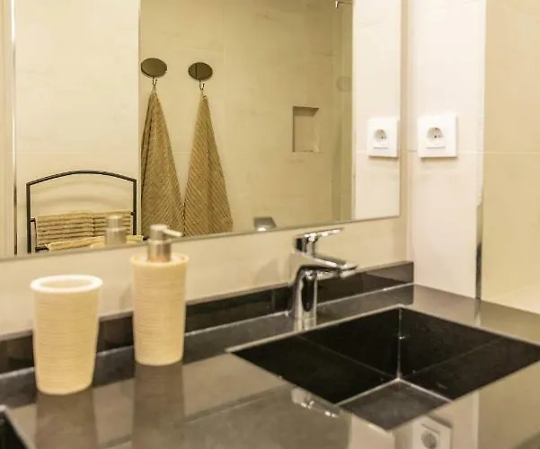 Luxury Alcazaba By Nagoa Homes * Málaga
